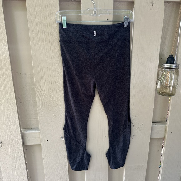 Free People Movement Halo cutout workout yoga leggings in grey medium - Picture 3 of 3